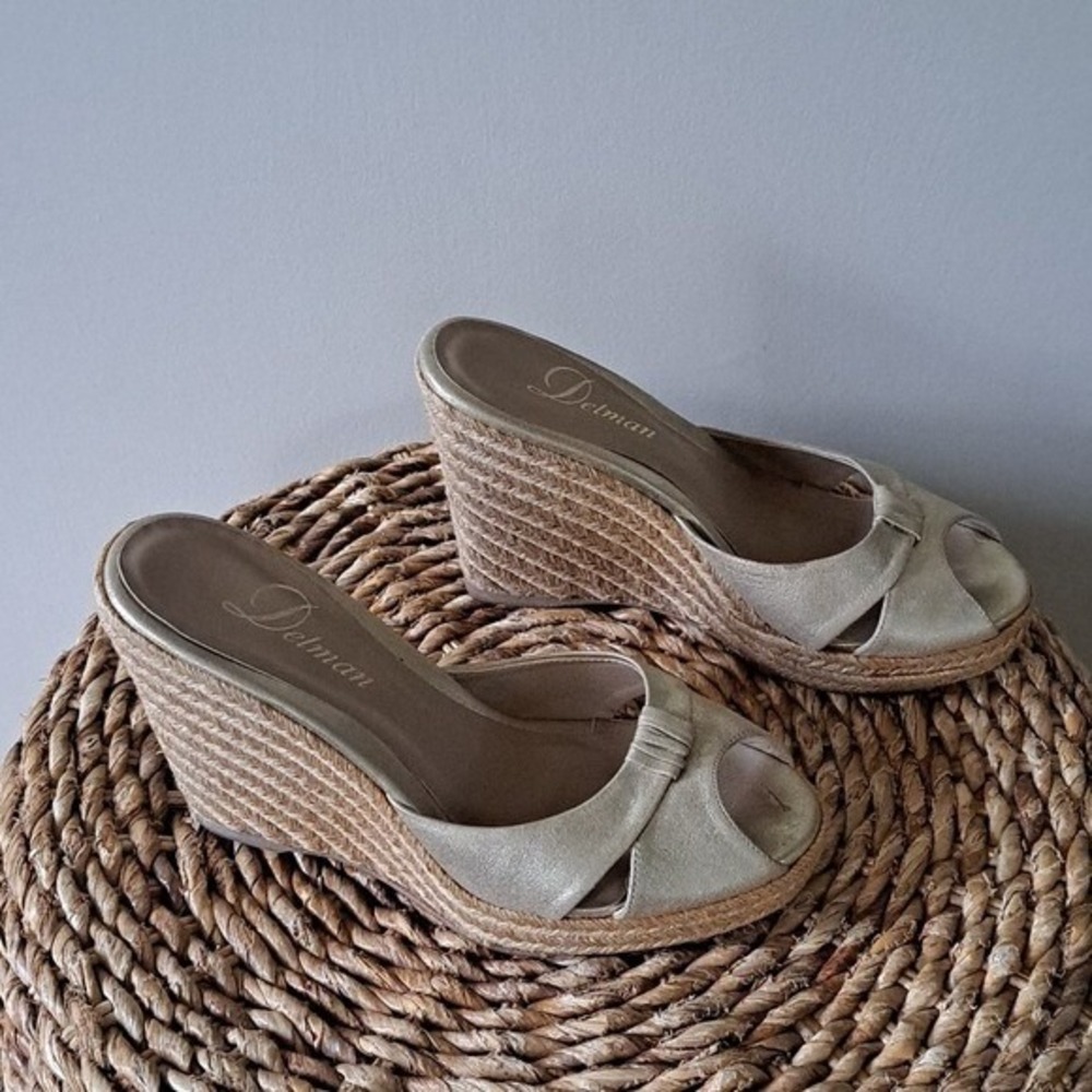 Delman Womens Metallic Gold Espadrille 4.5" Wedge Peep Toe Slip-On Sandals S-8
